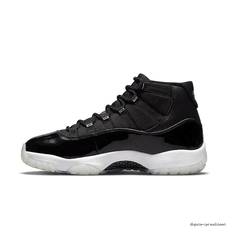 Cool Black Jordan 11 Sneakers