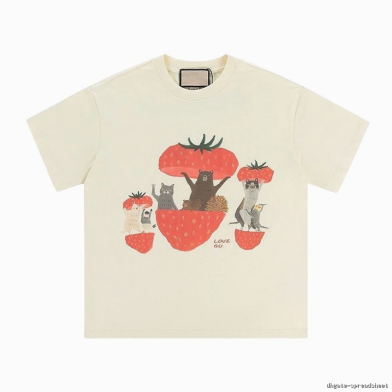 Gucci Strawberry & Animal Playful Style Off-white T-shirt