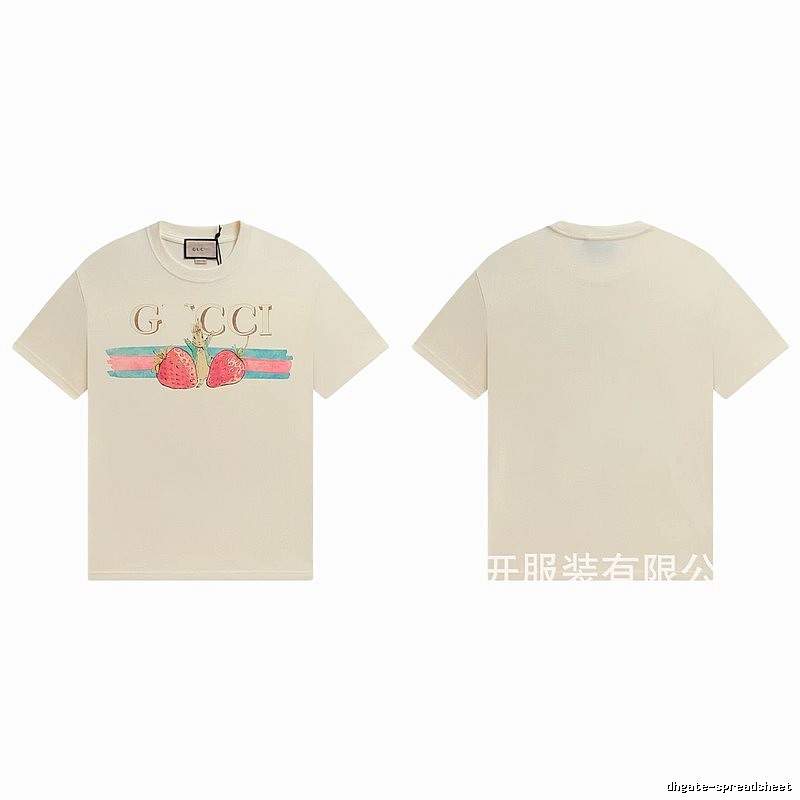 Gucci Vintage Off-white T-shirt with Strawberry Rabbit Print
