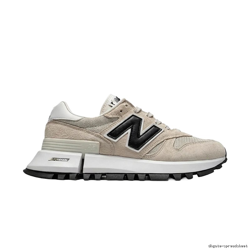 New Balance retro-style off-white sneakers