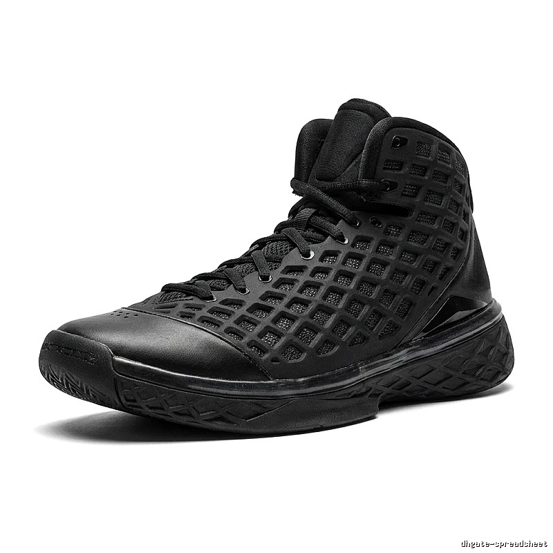 Nike high-top black sports shoes