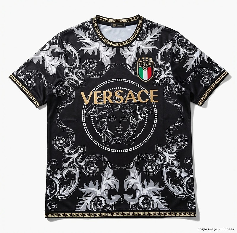 Stussy retro-style black-based T-shirt
