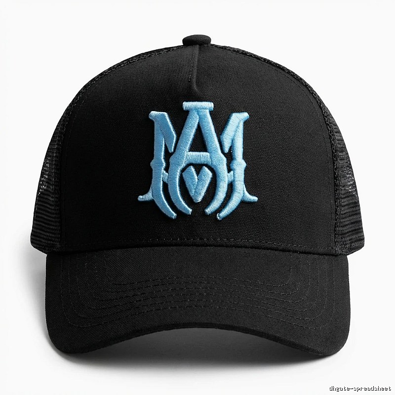 The classic black baseball cap of AMIRI.